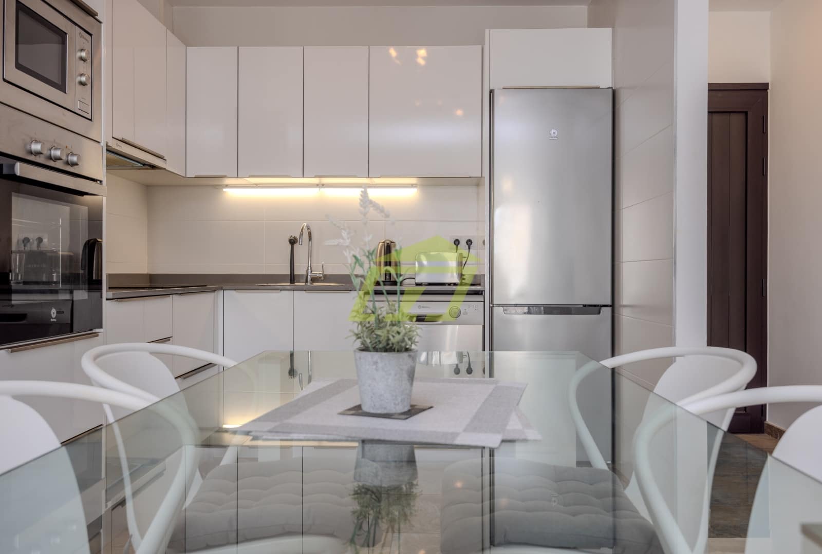 3 quarto Moradia em Banda para venda em Playa Blanca com piscina garagem - 475 000 € (Ref: 9388638)