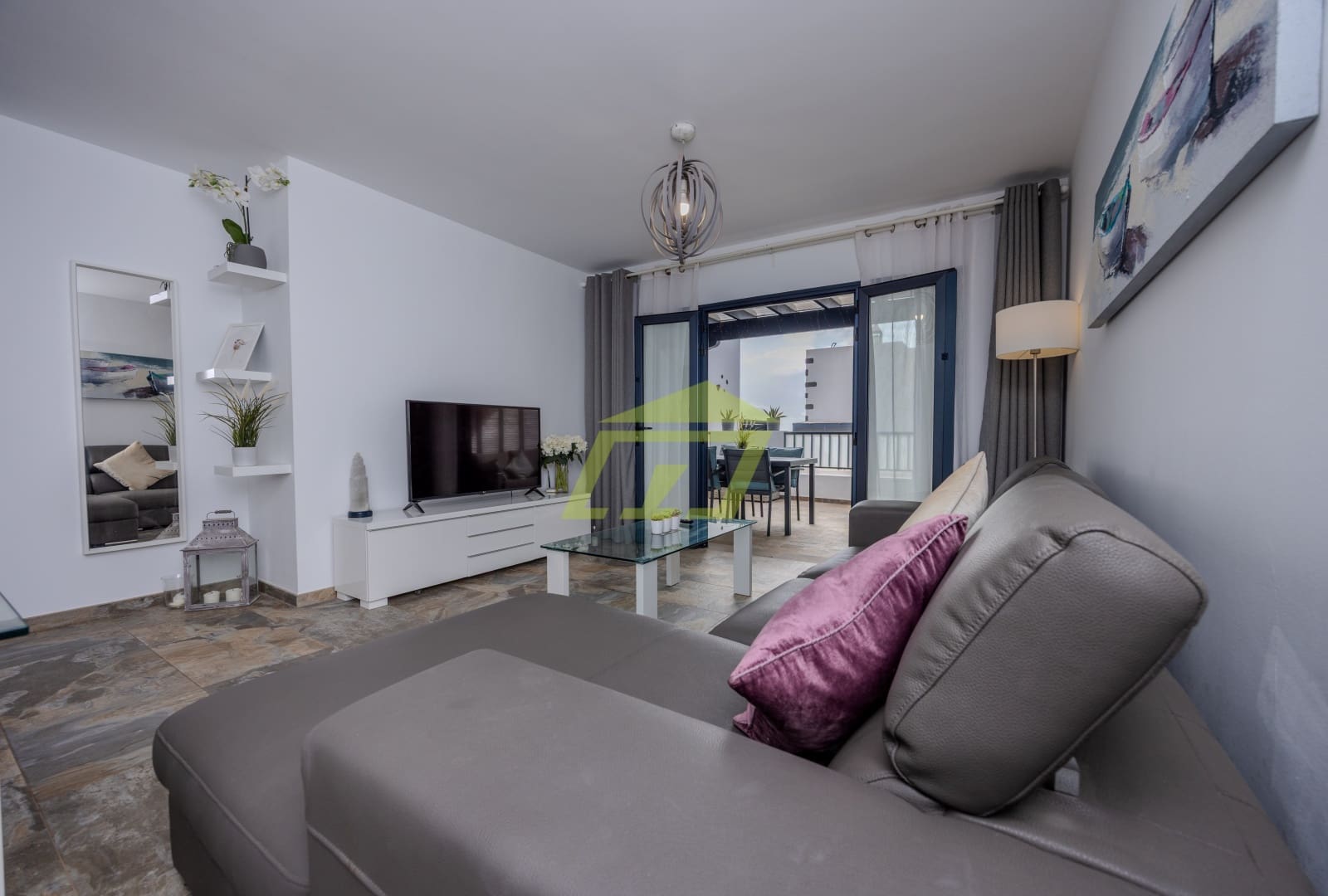 3 quarto Moradia em Banda para venda em Playa Blanca com piscina garagem - 475 000 € (Ref: 9388638)