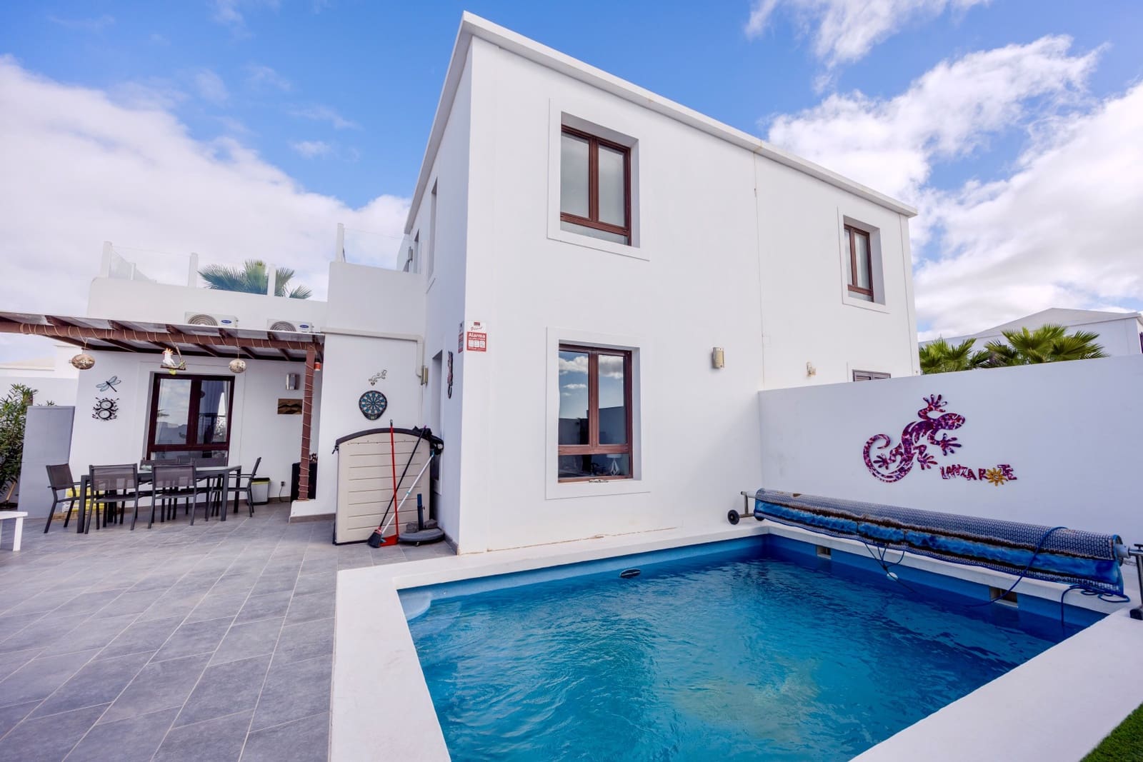 3 makuuhuone Paritalo myytävänä paikassa Playa Blanca mukana uima-altaan 
autotalli - 475 000 € (Ref: 9391164)