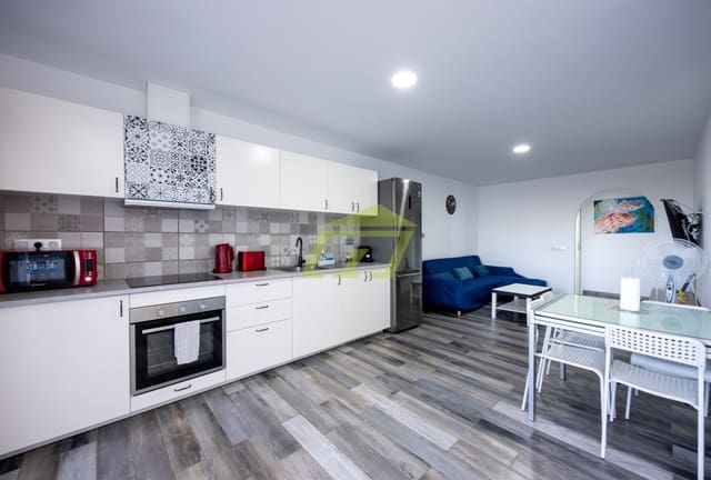 2 sypialnia Apartament na sprzedaż w Playa Blanca, Yaiza - 365 000 € (Ref: 9396861)