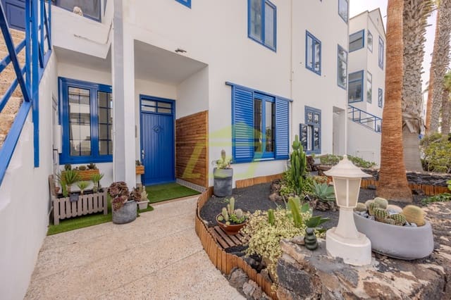 2 slaapkamer Appartement te koop in Costa Teguise, Teguise met zwembad - € 345.000 (Ref: 9412577)