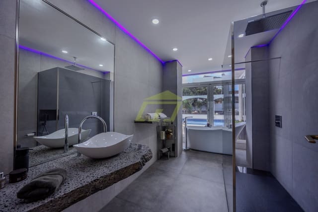 5 chambre Villa/Maison à vendre à Tías avec piscine - 830 000 € (Ref: 9412977)