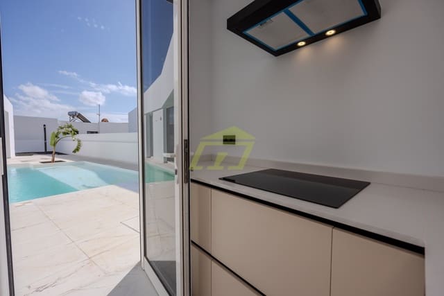 3 Zimmer Reihenhaus zu verkaufen in Charco del Palo, Haría mit Pool - 500.000 € (Ref: 9415084)