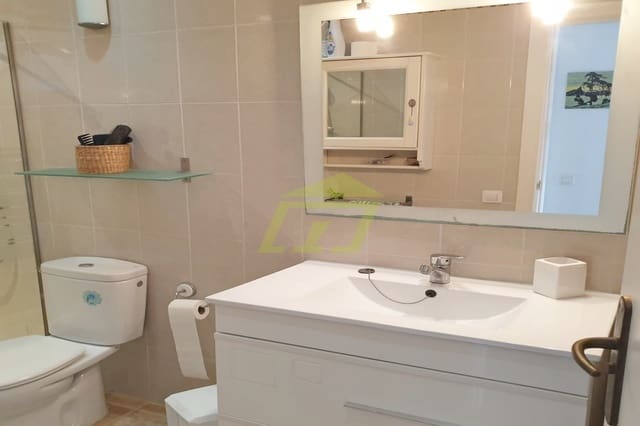 1 chambre Appartement à vendre à Puerto del Carmen, Tías avec piscine - 239 000 € (Ref: 9417390)