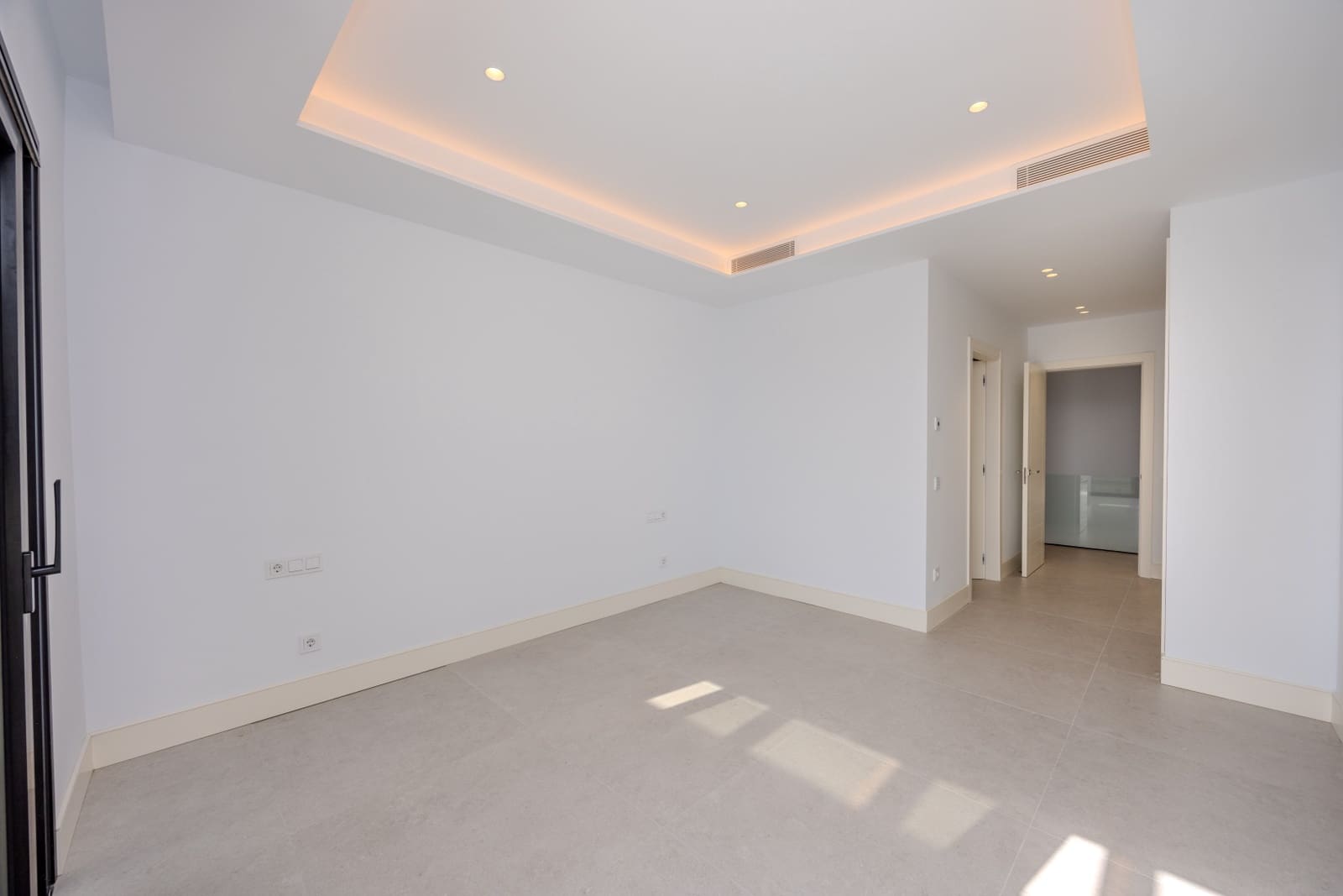 6 makuuhuone Huvila myytävänä paikassa Puerto Calero mukana uima-altaan 
autotalli - 2 600 000 € (Ref: 9417696)