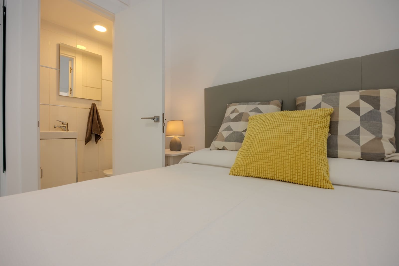 2 soverom Bungalow til salgs i Playa Honda med svømmebasseng - € 480 000 (Ref: 9417704)