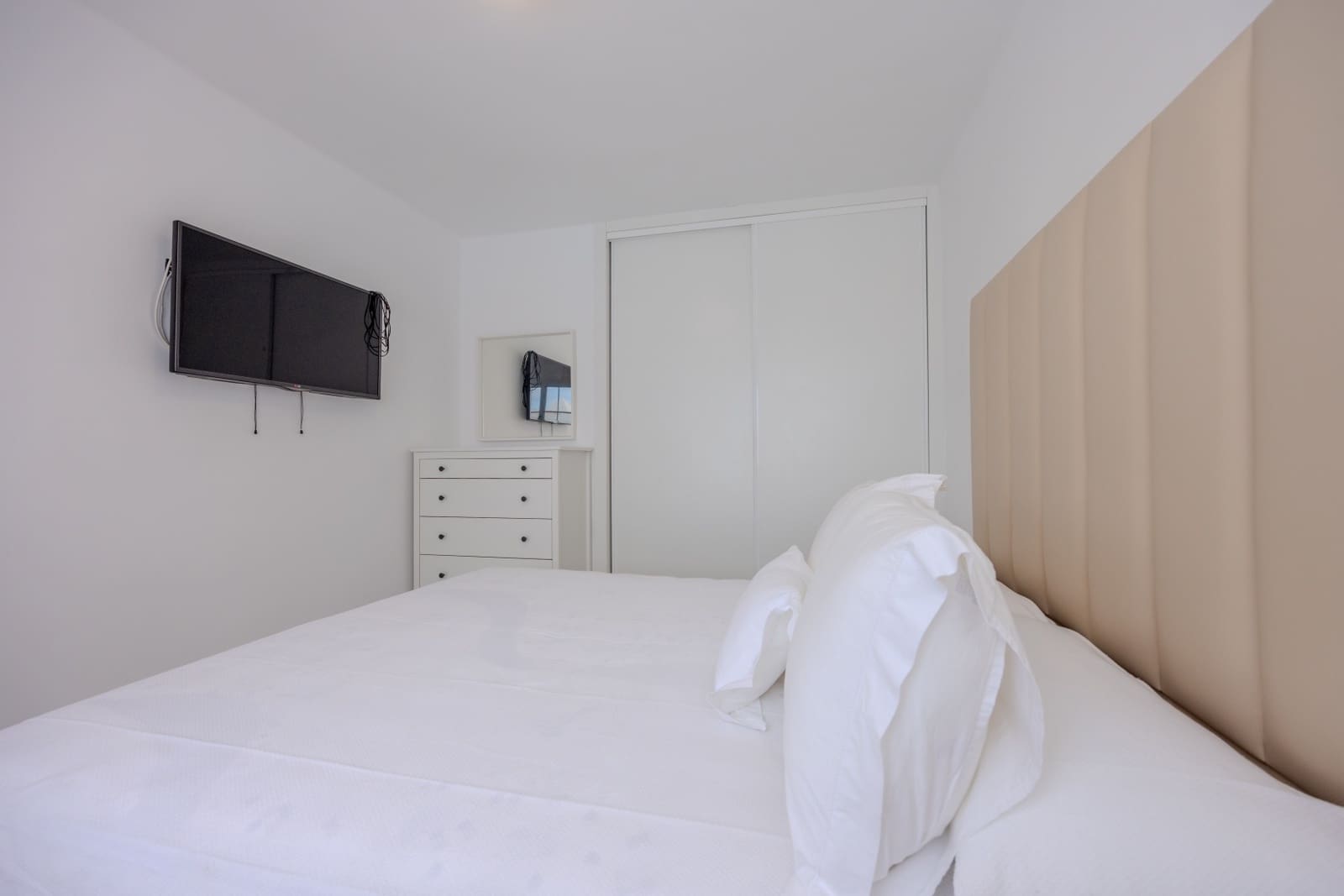 2 soverom Bungalow til salgs i Playa Honda med svømmebasseng - € 480 000 (Ref: 9417704)