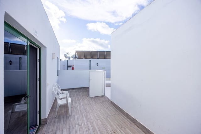 1 soverom Leilighet til salgs i Puerto del Carmen, Tías med svømmebasseng - € 229 950 (Ref: 9417705)