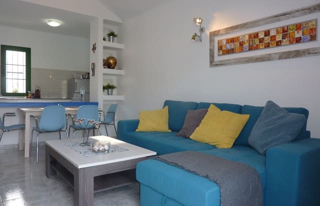 2 sovrum Lägenhet till salu i Puerto del Carmen, Tías med pool - 289 500 € (Ref: 9417706)