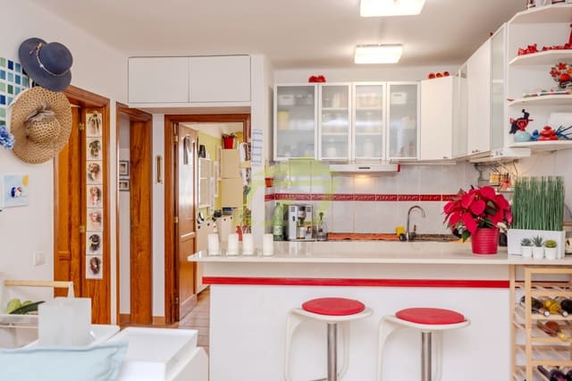 2 sypialnia Apartament na sprzedaż w Puerto del Carmen, Tías z basenem - 299 000 € (Ref: 9421536)