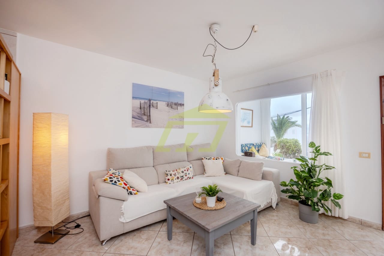 1 slaapkamer Appartement te koop in Puerto del Carmen - € 215.000 (Ref: 9421642)