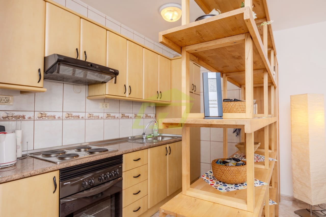 1 slaapkamer Appartement te koop in Puerto del Carmen - € 215.000 (Ref: 9421642)