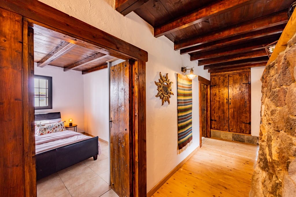 7 soveværelse Villa til salg i Tinajo med swimmingpool garage - € 895.000 (Ref: 9432660)