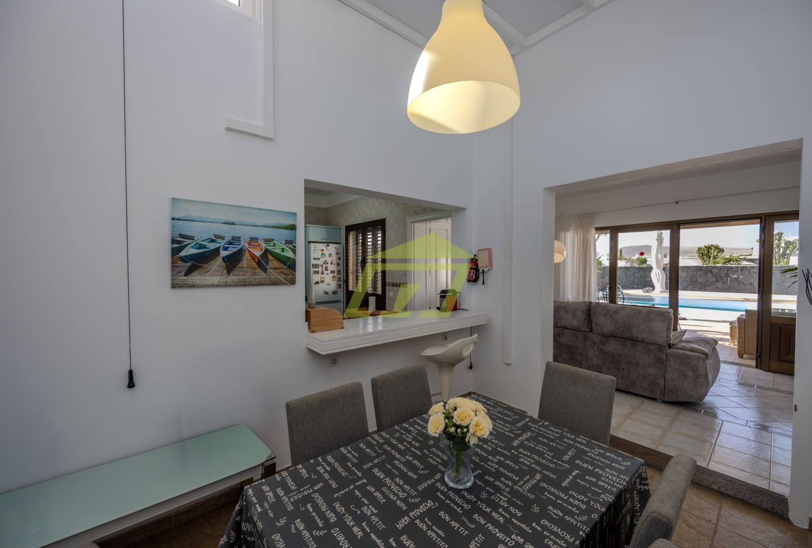 3 slaapkamer Halfvrijstaande villa te koop in Playa Blanca met zwembad garage - € 565.000 (Ref: 9436199)