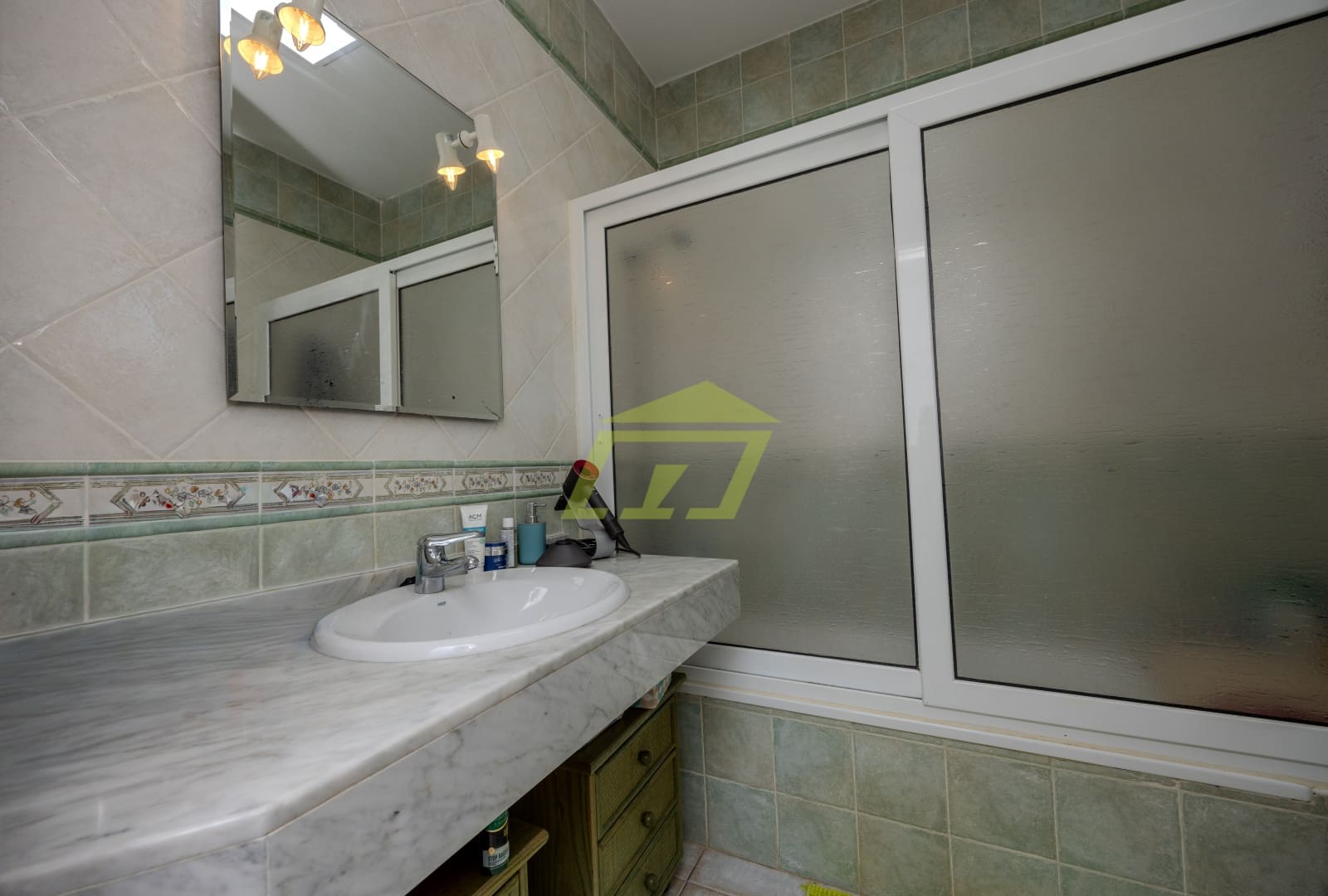 3 slaapkamer Halfvrijstaande villa te koop in Playa Blanca met zwembad garage - € 565.000 (Ref: 9436199)