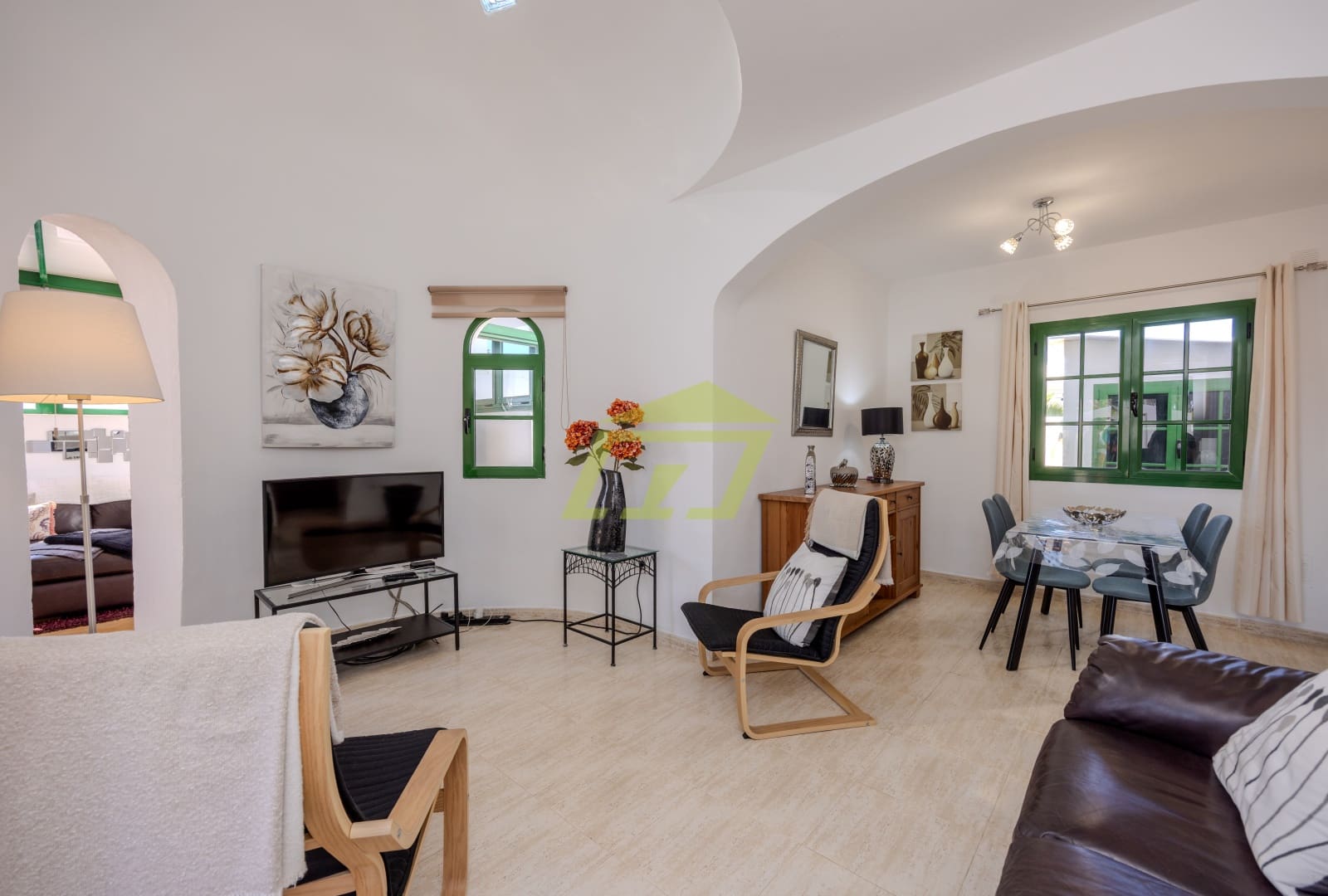 2 sypialnia Willa na sprzedaż w Playa Blanca z basenem - 329 000 € (Ref: 9444865)