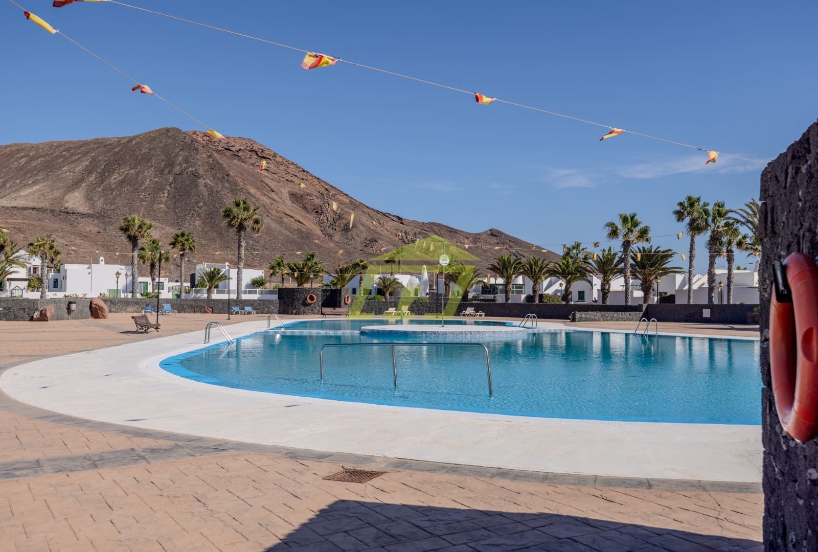 2 sypialnia Willa na sprzedaż w Playa Blanca z basenem - 329 000 € (Ref: 9444865)