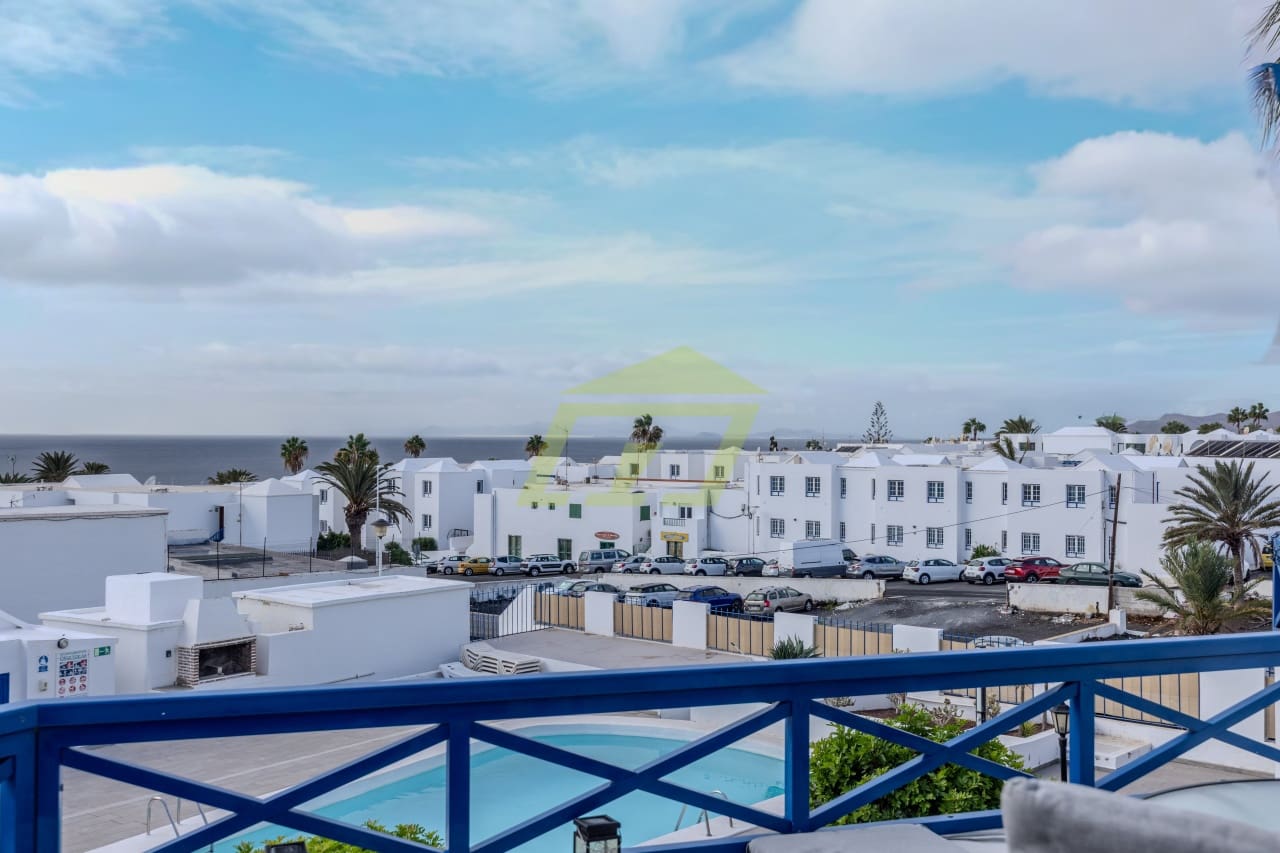 2 chambre Appartement à vendre à Puerto del Carmen avec piscine - 320 000 € (Ref: 9446728)