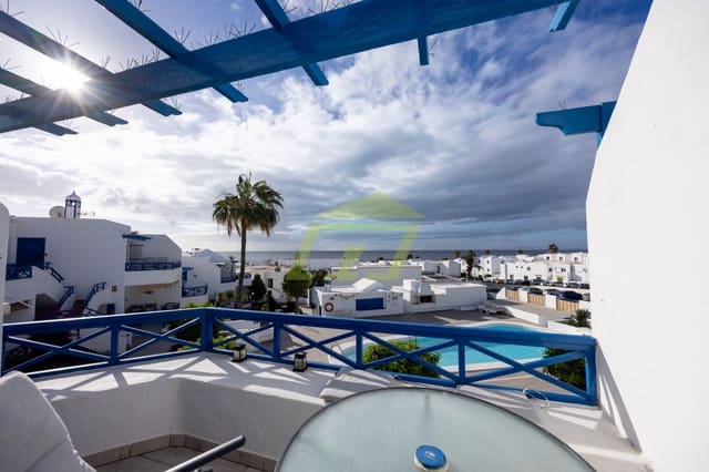 2 chambre Appartement à vendre à Puerto del Carmen, Tías avec piscine - 320 000 € (Ref: 9446728)