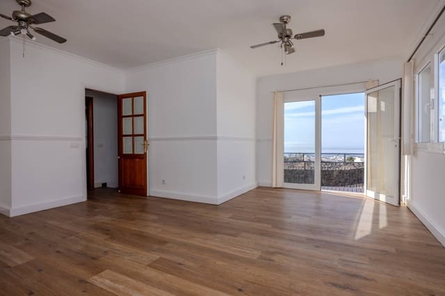 Chalet de 3 habitaciones en Tías en venta - 379.500 € (Ref: 9458441)