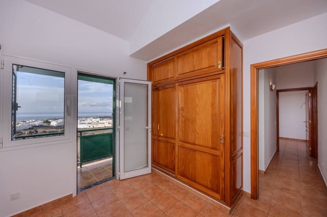 Chalet de 3 habitaciones en Tías en venta - 379.500 € (Ref: 9458441)