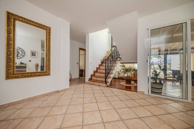 3 soverom Villa til salgs i Tías - € 595 000 (Ref: 9458442)