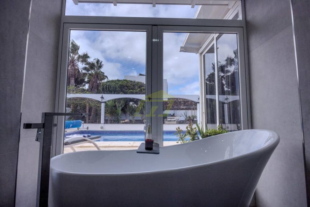 5 slaapkamer Villa te koop in Tias met zwembad - € 830.000 (Ref: 9458444)