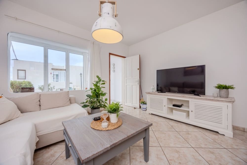 1 slaapkamer Appartement te koop in Puerto del Carmen - € 215.000 (Ref: 9458445)