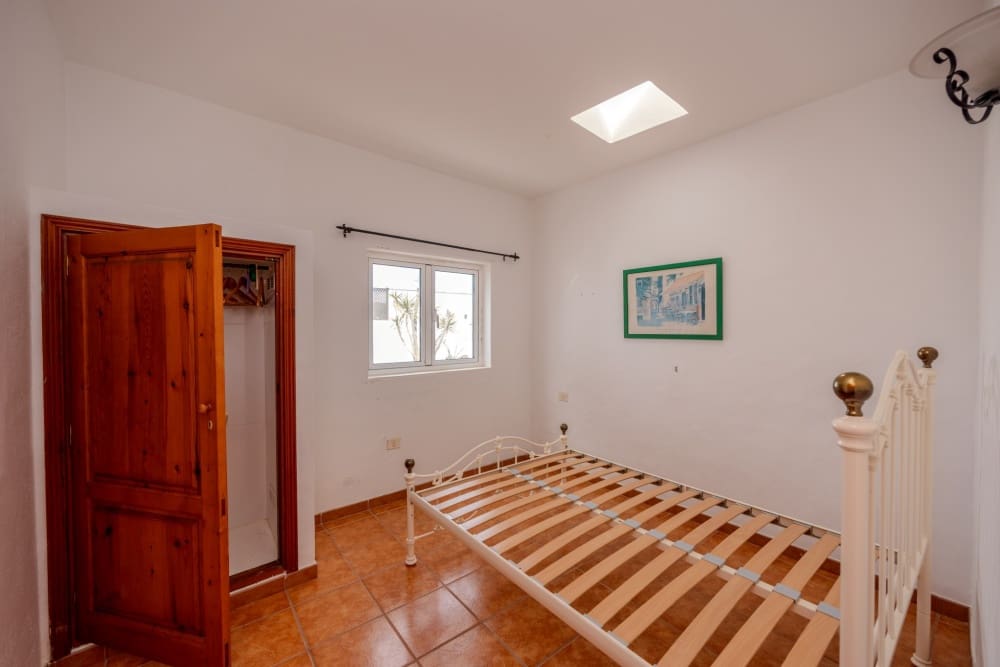 6 quarto Moradia para venda em Puerto del Carmen com piscina - 1 200 000 € (Ref: 9458446)