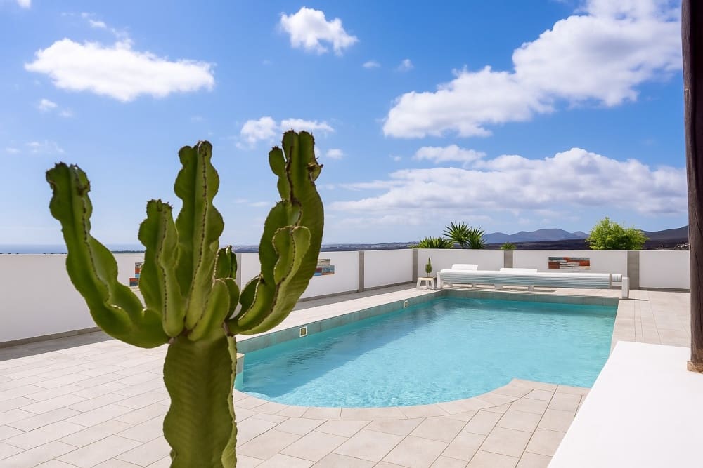 6 quarto Moradia para venda em Puerto del Carmen com piscina - 1 200 000 € (Ref: 9458446)