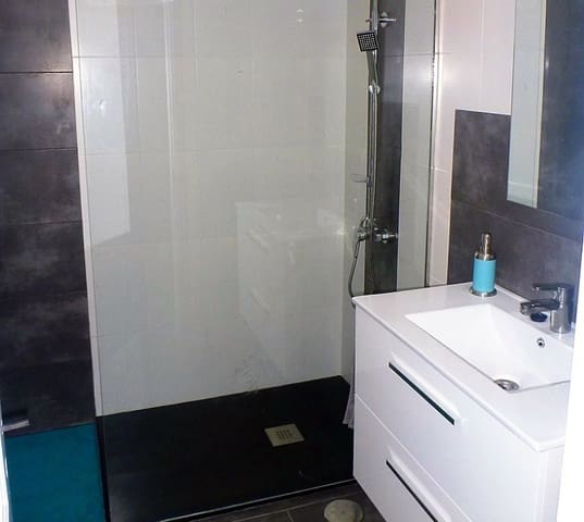 1 soveværelse Lejlighed til salg i Puerto del Carmen, Tías med swimmingpool - € 249.000 (Ref: 9458447)