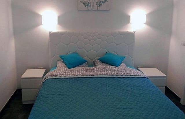 1 soveværelse Lejlighed til salg i Puerto del Carmen, Tías med swimmingpool - € 249.000 (Ref: 9458447)