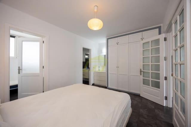 Apartamento de 1 habitación en Puerto del Carmen, Tías en venta con piscina - 249.000 € (Ref: 9458447)