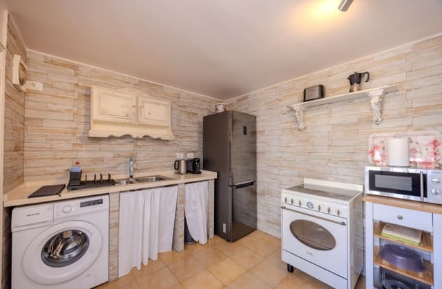 2 Zimmer Apartment zu verkaufen in Costa Teguise, Teguise mit Pool - 295.000 € (Ref: 9458448)