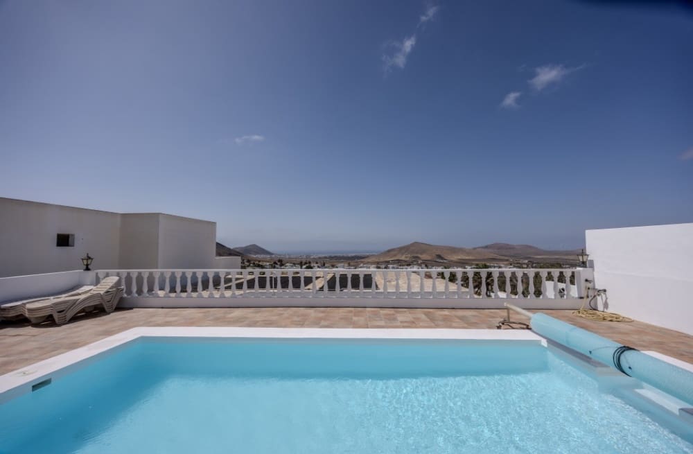 5 Zimmer Villa zu verkaufen in Nazaret mit Pool - 580.000 € (Ref: 9458449)