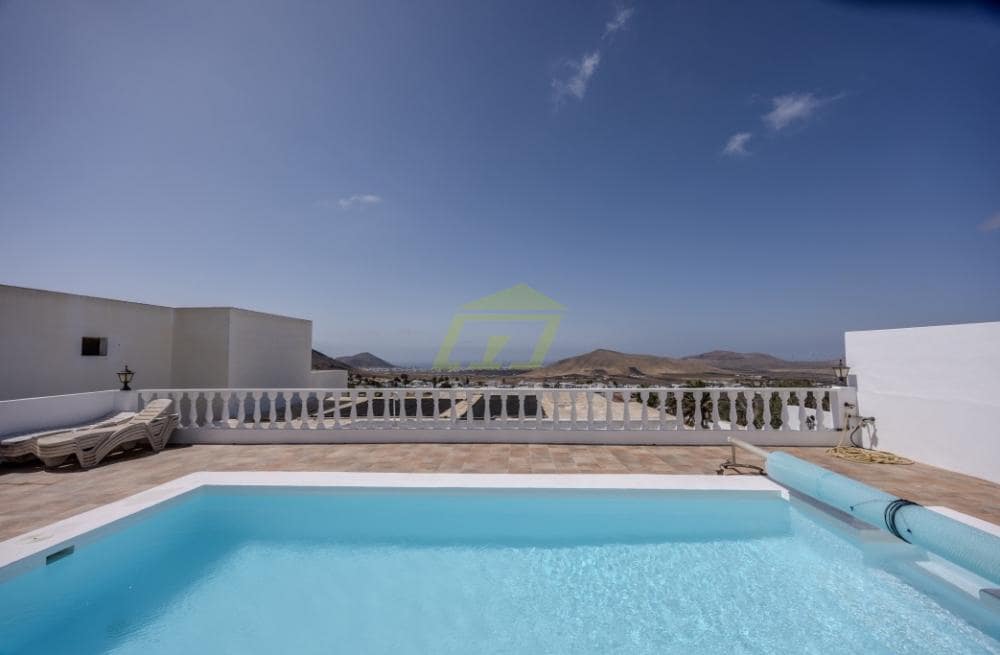 5 soverom Villa til salgs i Nazaret med svømmebasseng - € 580 000 (Ref: 9458449)