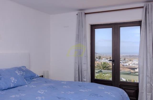 Chalet de 5 habitaciones en Nazaret, Teguise en venta con piscina - 580.000 € (Ref: 9458449)