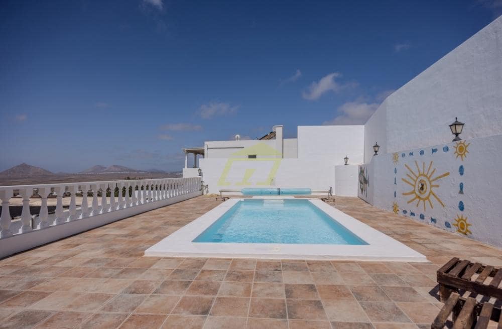 5 soverom Villa til salgs i Nazaret med svømmebasseng - € 580 000 (Ref: 9458449)