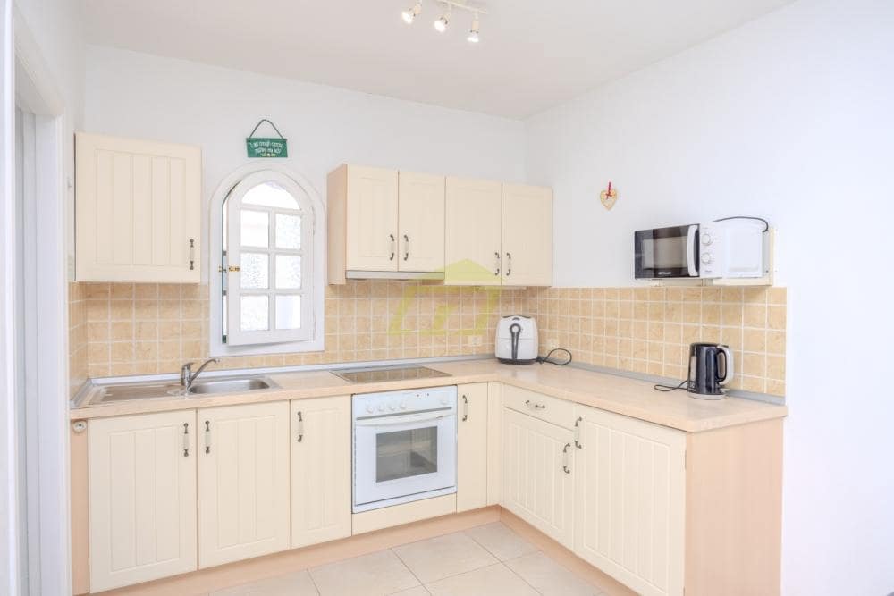 2 slaapkamer Appartement te koop in Puerto del Carmen - € 279.000 (Ref: 9458452)