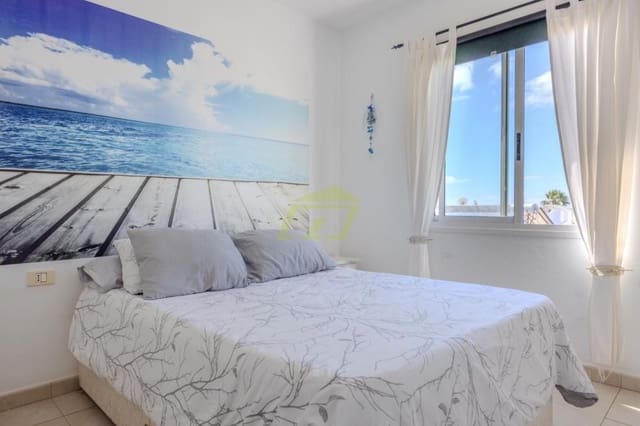 2 chambre Appartement à vendre à Puerto del Carmen, Tías - 269 000 € (Ref: 9458452)
