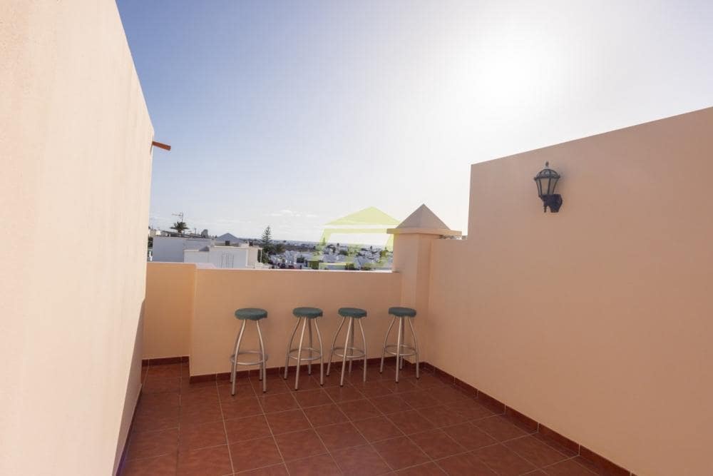 4 chambre Villa/Maison à vendre à Playa Honda - 425 000 € (Ref: 9458454)