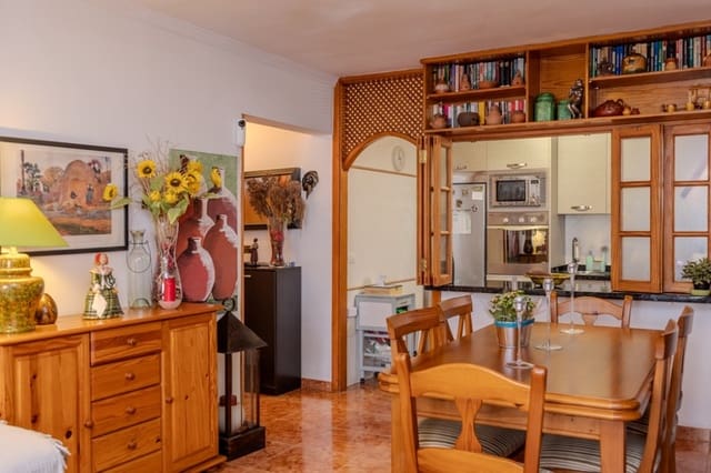 2 soverom Leilighet til salgs i Puerto del Carmen, Tías - € 270 000 (Ref: 9458458)