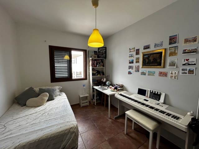 3 Zimmer Villa zu verkaufen in Costa Teguise, Teguise mit Pool - 469.000 € (Ref: 9458460)