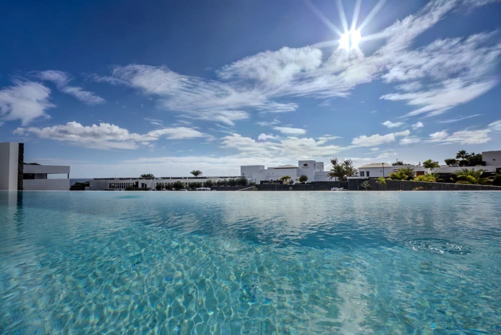 6 slaapkamer Villa te koop in Puerto Calero met zwembad - € 2.600.000 (Ref: 9458462)