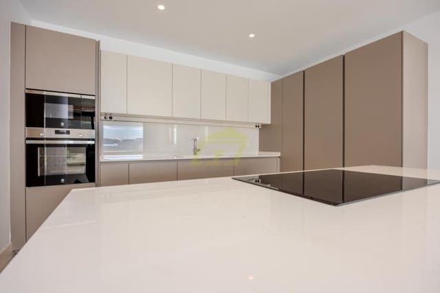 6 sovrum Villa till salu i Puerto Calero, Yaiza med pool - 2 600 000 € (Ref: 9458462)