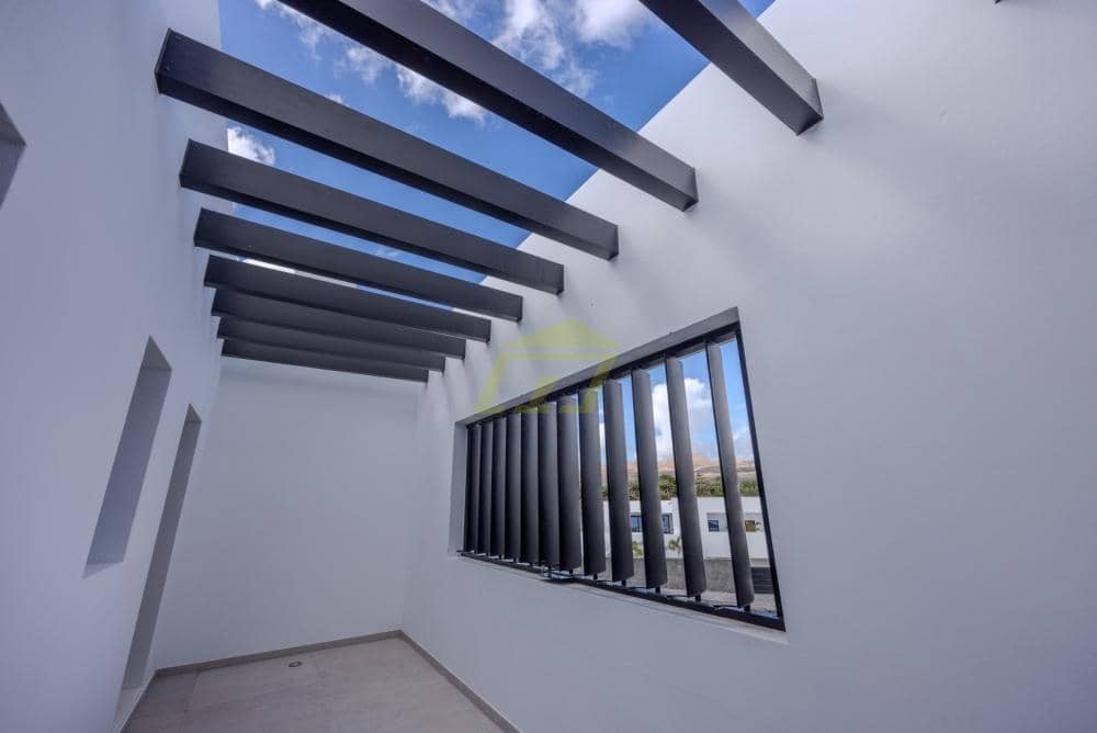 6 sovrum Villa till salu i Puerto Calero med pool - 2 600 000 € (Ref: 9458462)