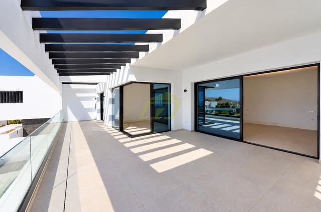 6 soverom Villa til salgs i Puerto Calero, Yaiza med svømmebasseng garasje - € 2 600 000 (Ref: 9458462)