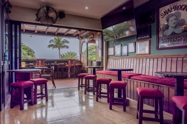 Commercial for sale in Puerto del Carmen, Tías - € 80,000 (Ref: 9458466)