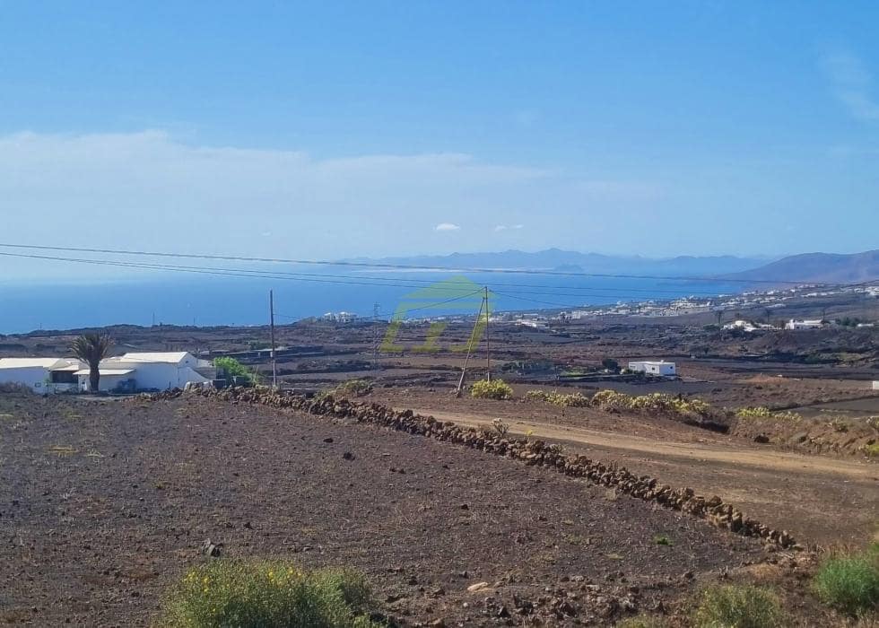 Grunde uden byggetilladelser til salg i Conil - € 220.000 (Ref: 9458467)