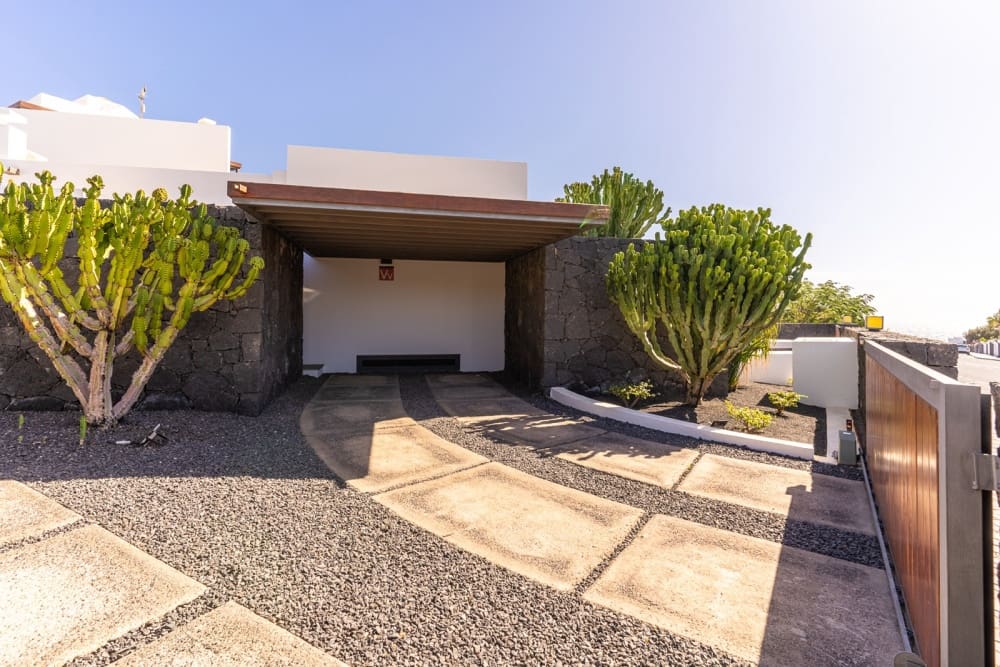 5 soverom Villa til salgs i Puerto Calero med svømmebasseng - € 1 650 000 (Ref: 9458469)